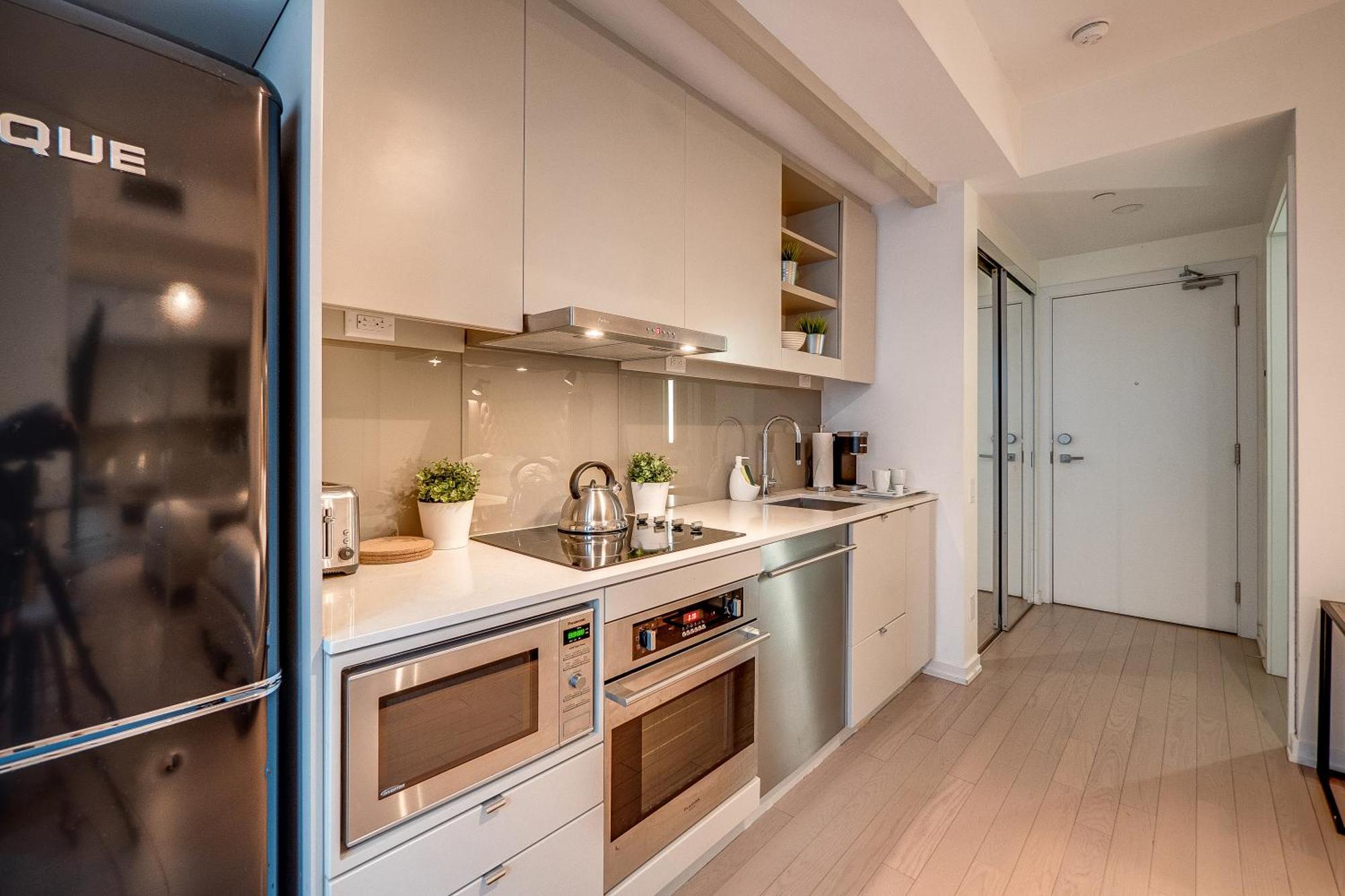 Modern Suite On Peter St - City View Toronto Dış mekan fotoğraf