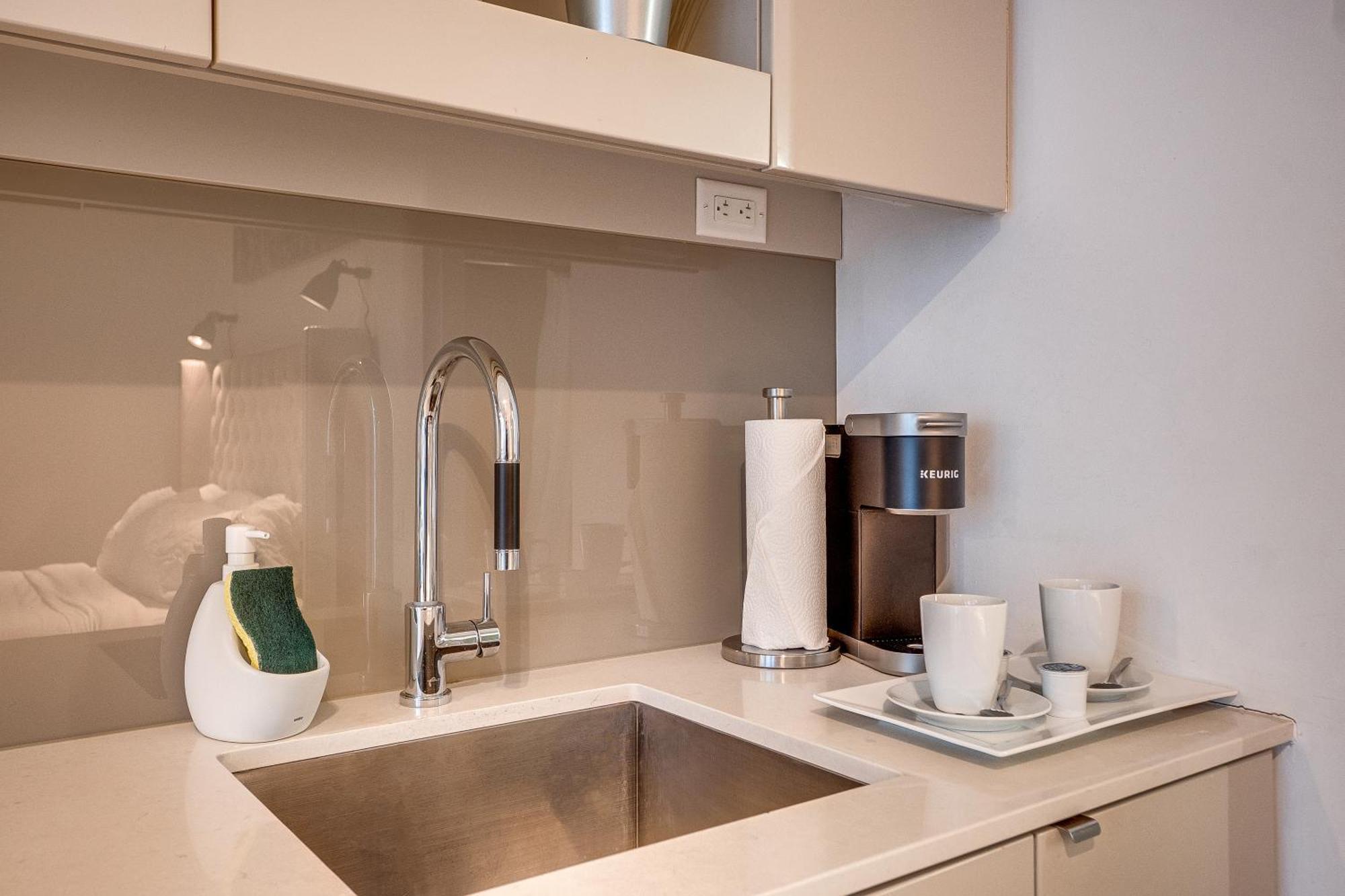 Modern Suite On Peter St - City View Toronto Dış mekan fotoğraf